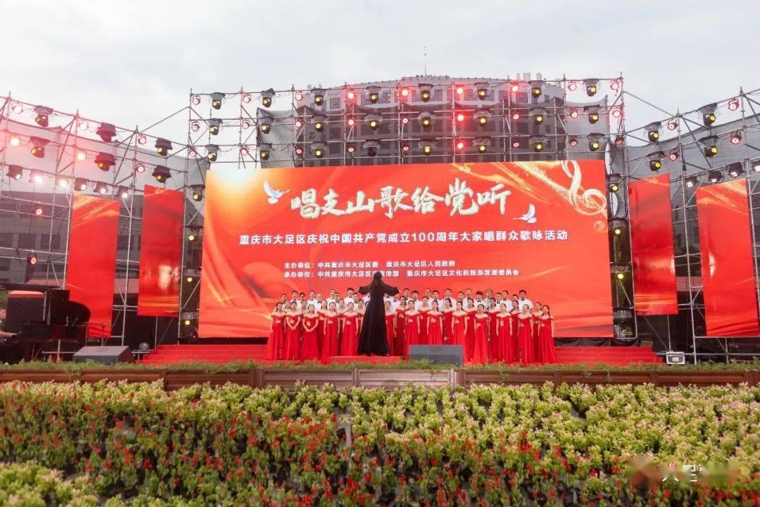 救援摄影师男孩
